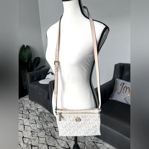 Michael Kors crossbody